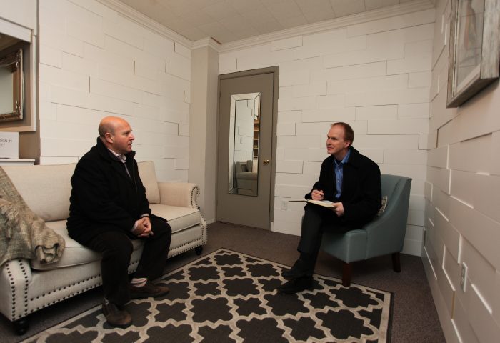 Wanted: 2,000 people from Lindsay who need a better income