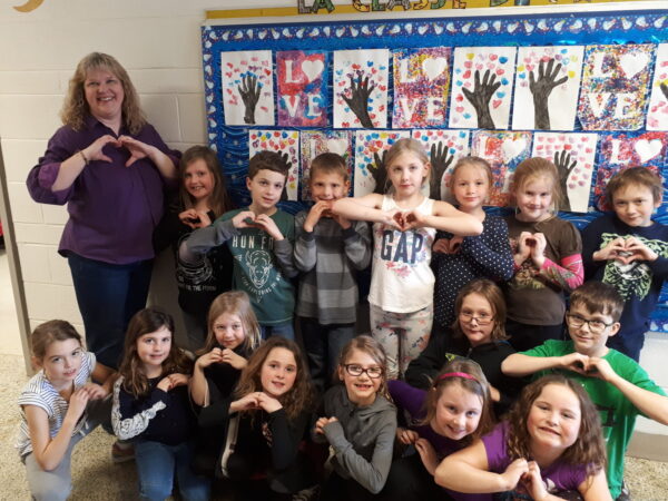 One hundred days of school marked by 300 acts of kindness at Leslie Frost
