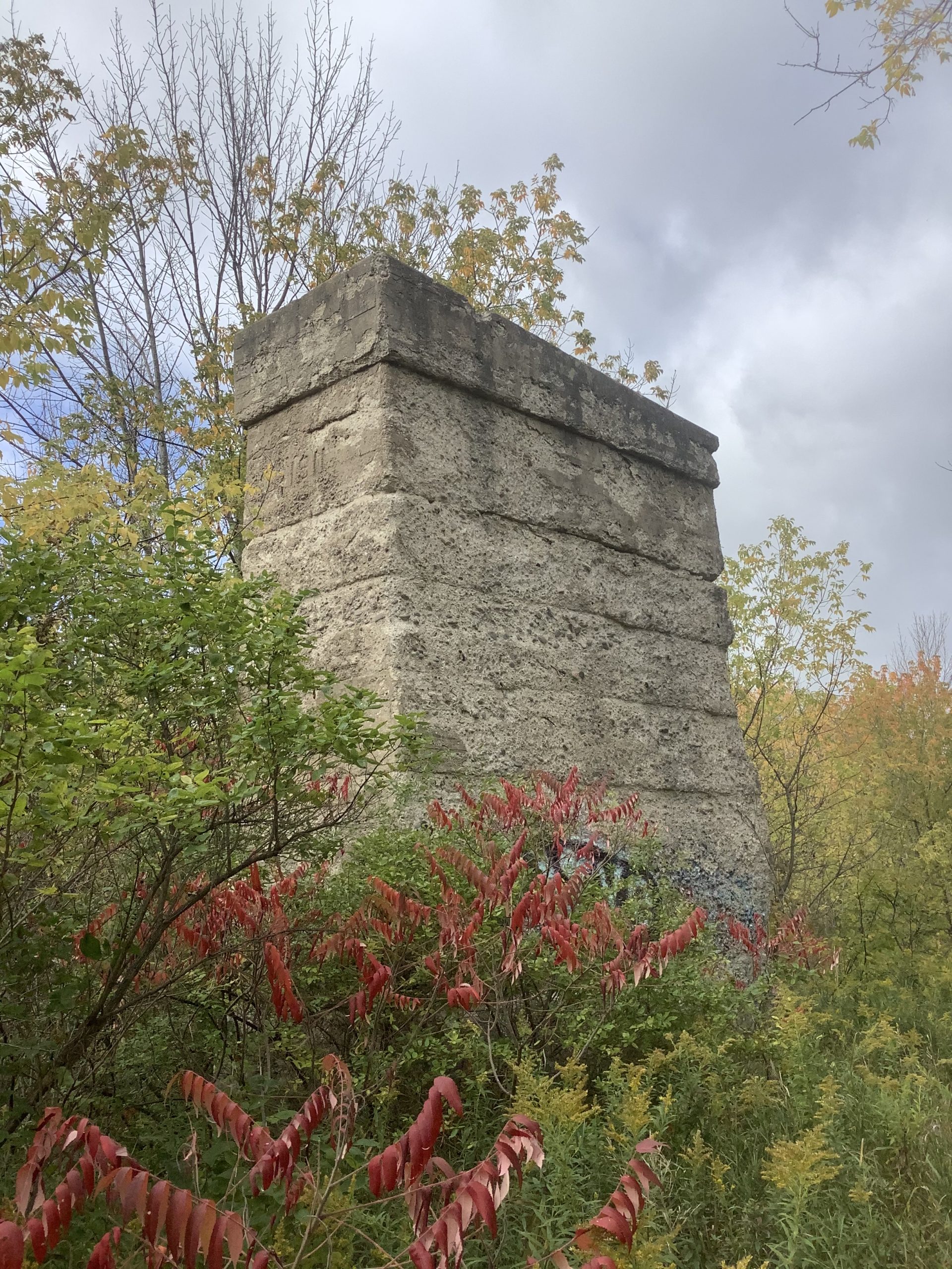 The Lindsay CPR bridge abutment. Photo: Ian McKechnie.
